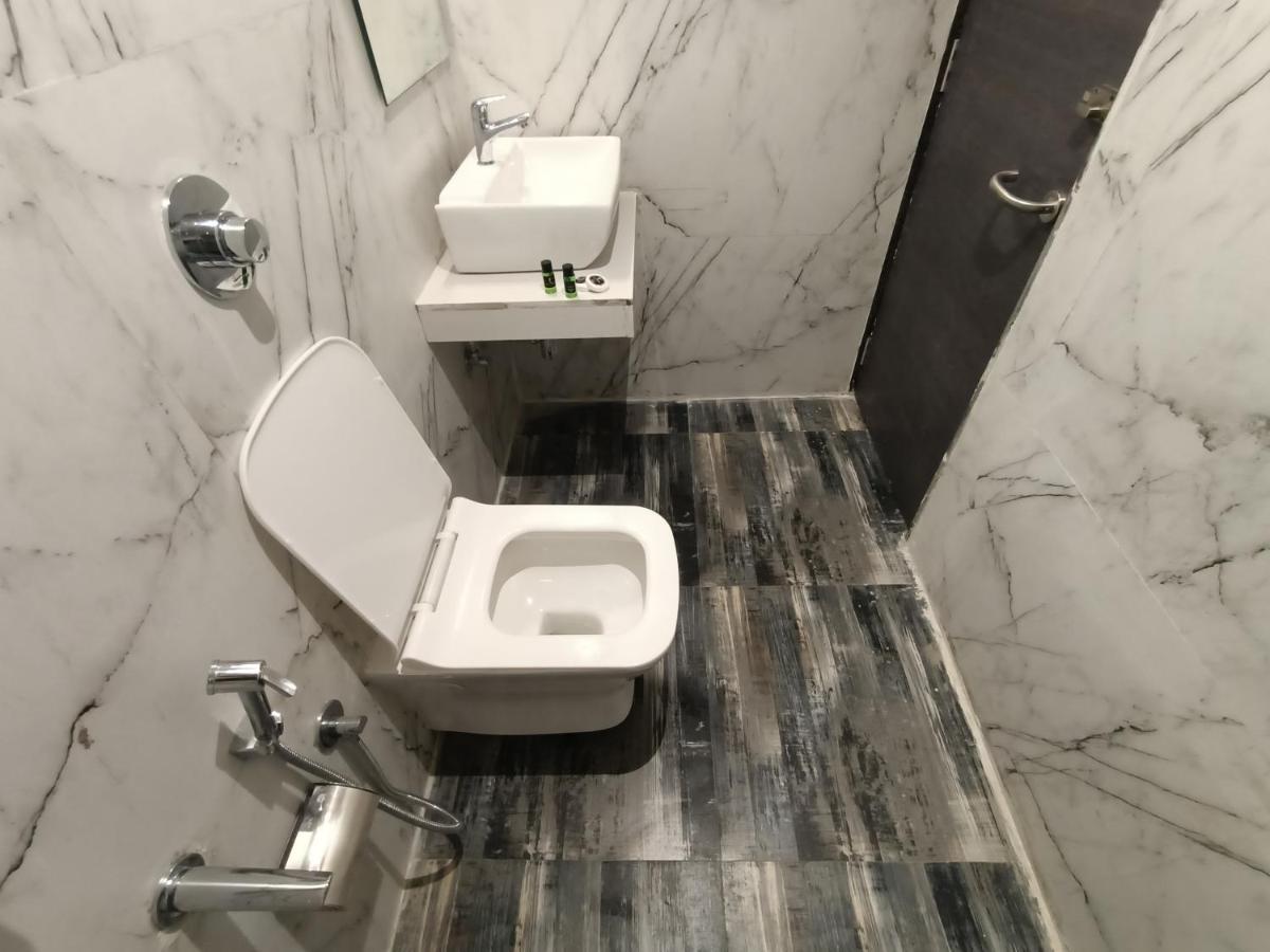Hotel Classio Andheri - Near Dn Nagar Metro Station Bombay Extérieur photo