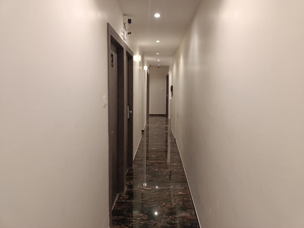 Hotel Classio Andheri - Near Dn Nagar Metro Station Bombay Extérieur photo